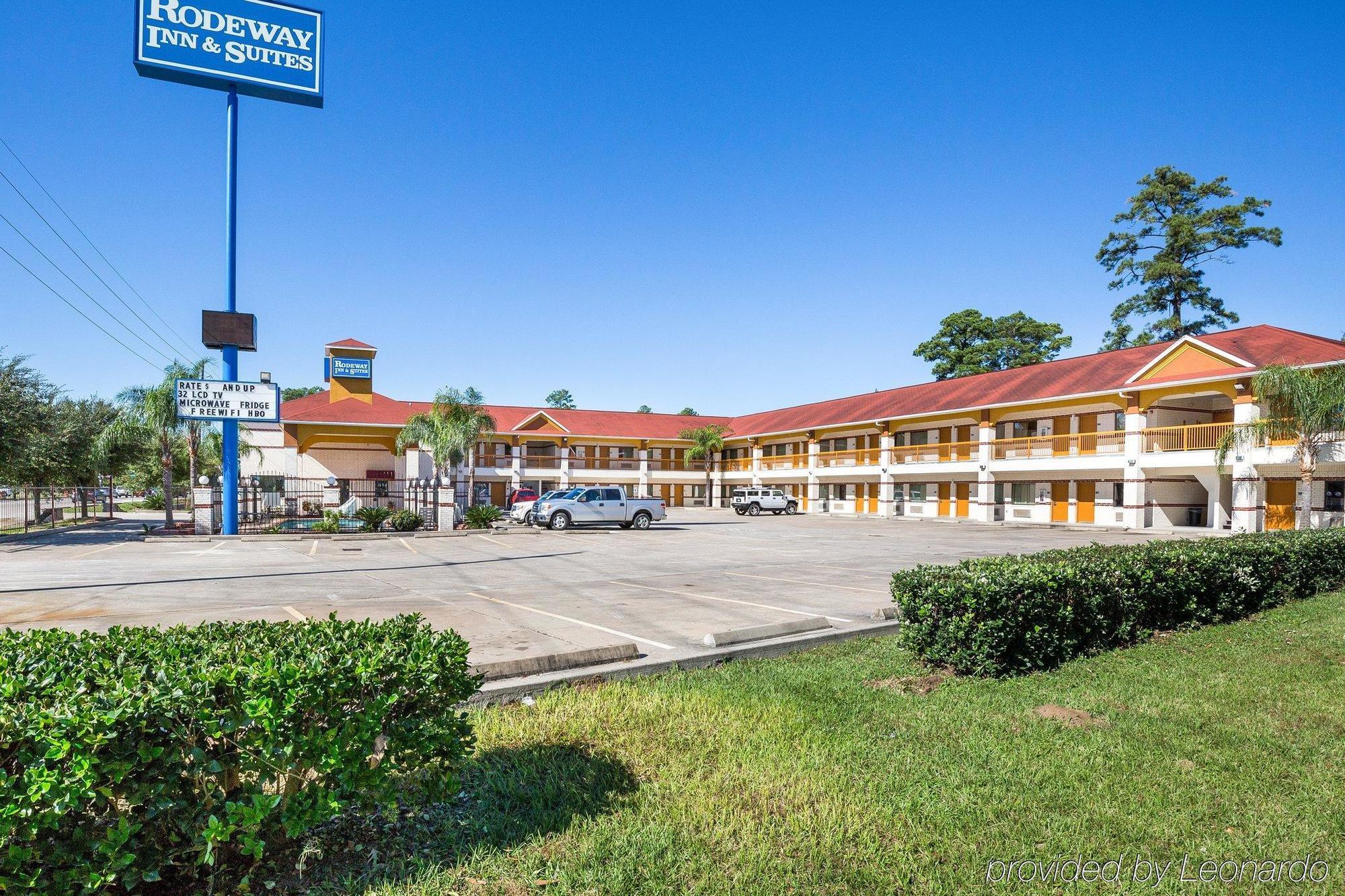 Rodeway Inn & Suites Humble Exterior photo